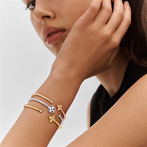 lv twist bracelet